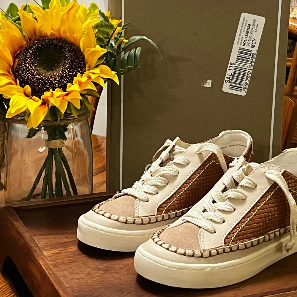 Dolce Vita Beige and Brown Casual Woven Sneakers Size 5 - Picture 3 of 4